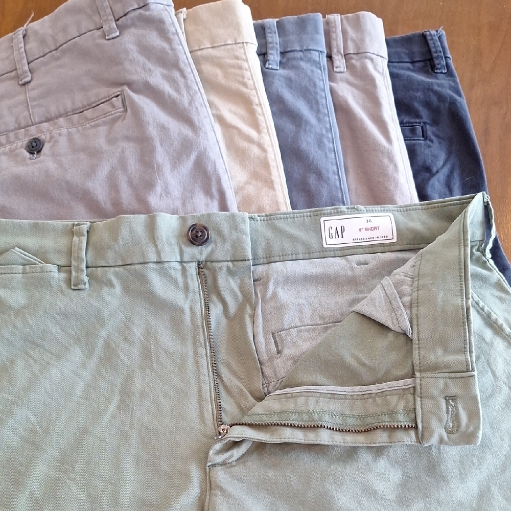 GAP Men's 6 Pairs Casual Shorts Set 8" FLAT FRONT - Picture 3 of 6